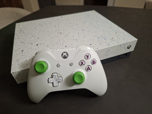 Limited edition xbox - one, x